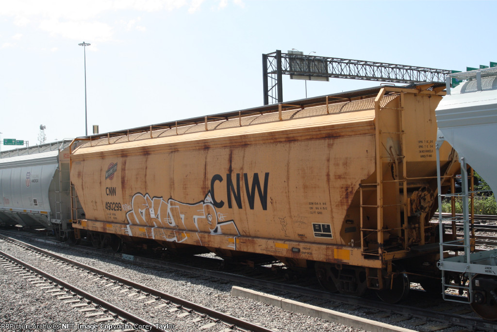 CNW 490299